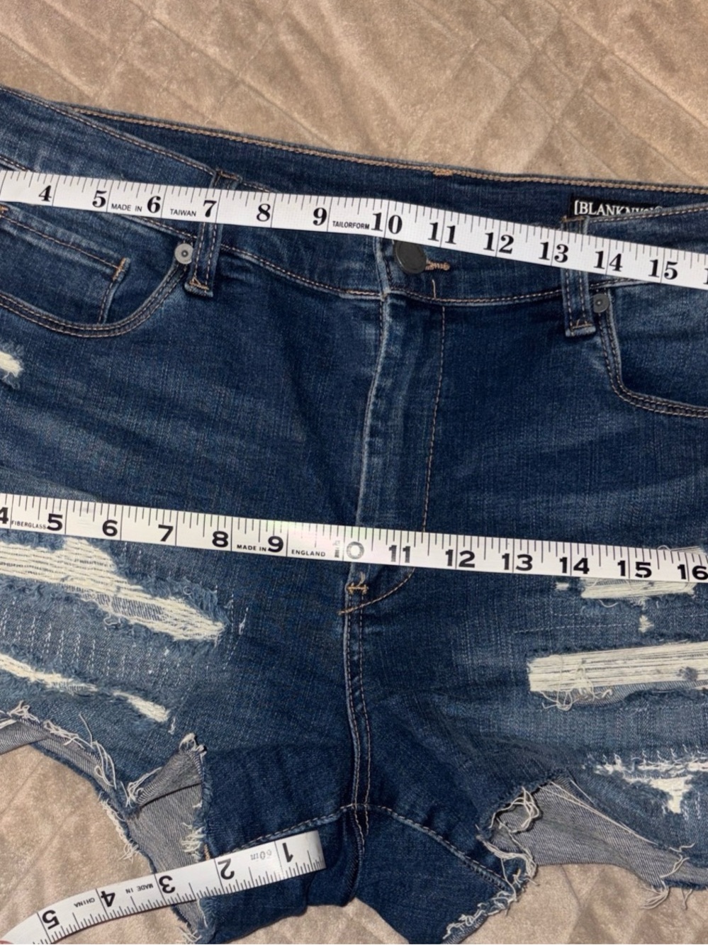 Blank NYC Denim Shorts Womens 31 High Waisted Cut-Off The Essex Distressed - Picture 7 of 8